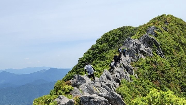 CLIMBING / 登山